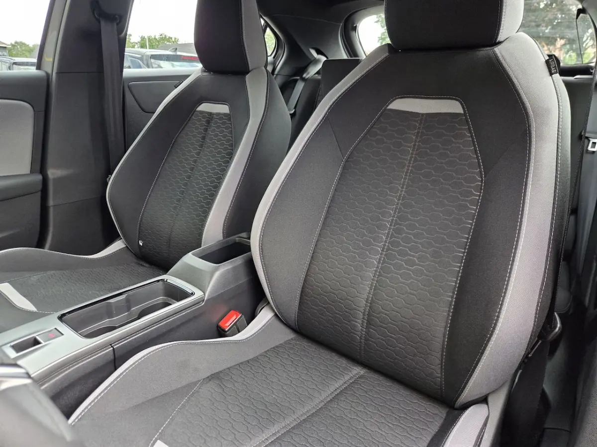 1.2 Turbo Hybrid Automaat | Camera + Sensoren | BT Carplay | BT Android Auto | Climate | C