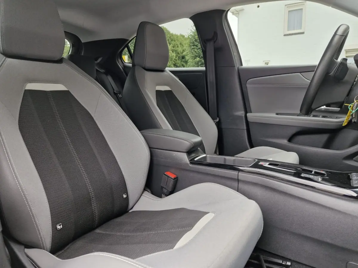 1.2 Turbo Elegance 130PK Automaat | Stoelv + Stuurv | Camera + Sensoren | Climate | Carpla
