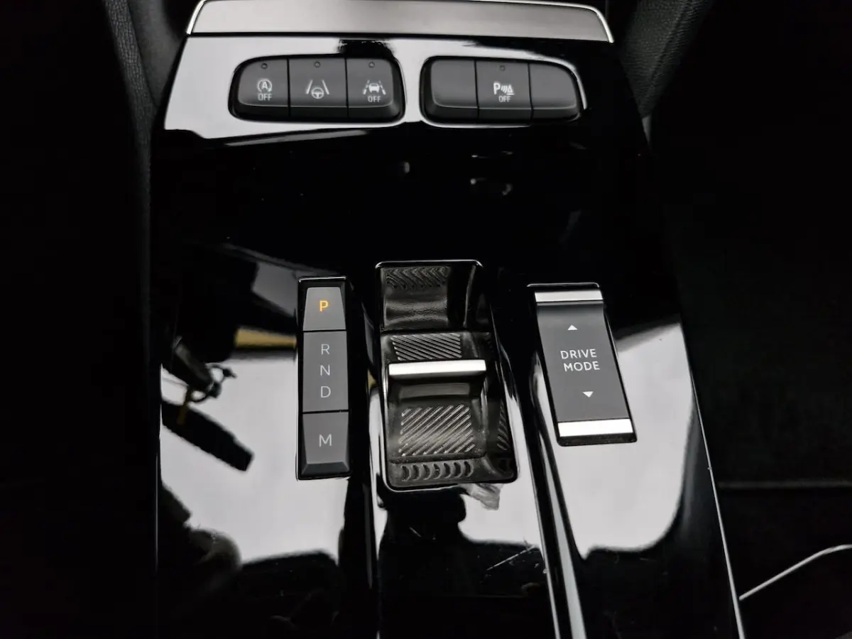 1.2 Turbo Elegance 130PK Automaat | Stoelv + Stuurv | Camera + Sensoren | Climate | Carpla