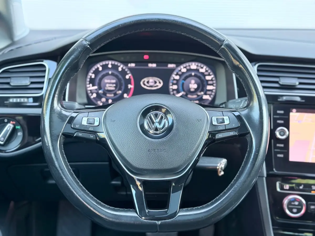 1.4 TSI Highline Business R Pano/Virtual/AppleCar