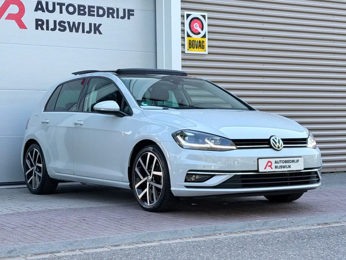 1.4 TSI Highline Business R Pano/Virtual/AppleCar