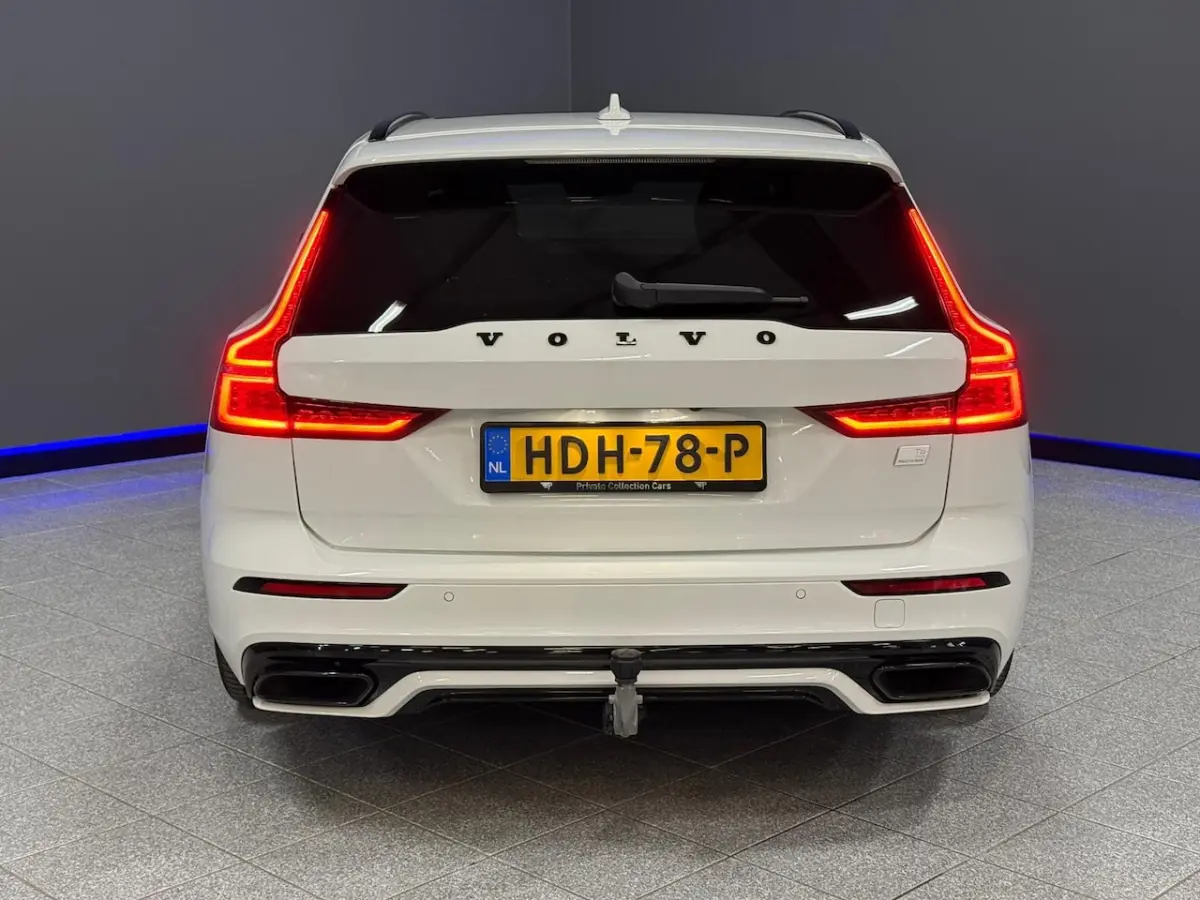2.0 T6 Recharge AWD R-Design 360|Trekhaak|H/K|HeadUp|Pano