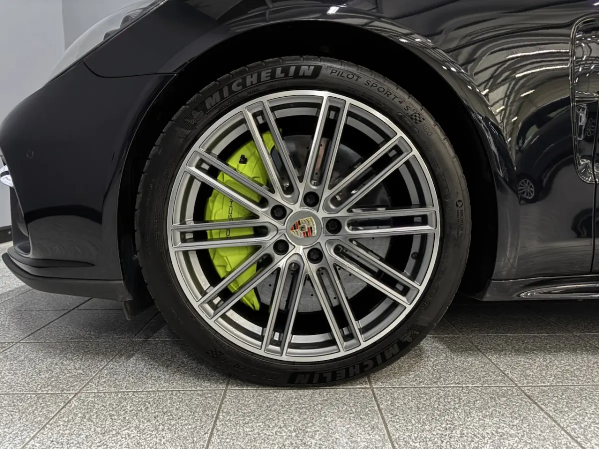 4.0 Turbo S E-Hybrid Keramisch|SportChrono|Sportdesign