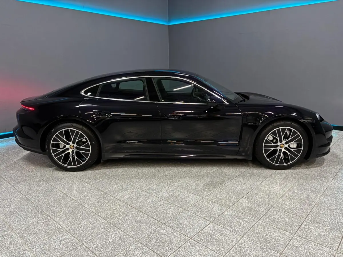 Turbo 93 kWh Pano|Bose