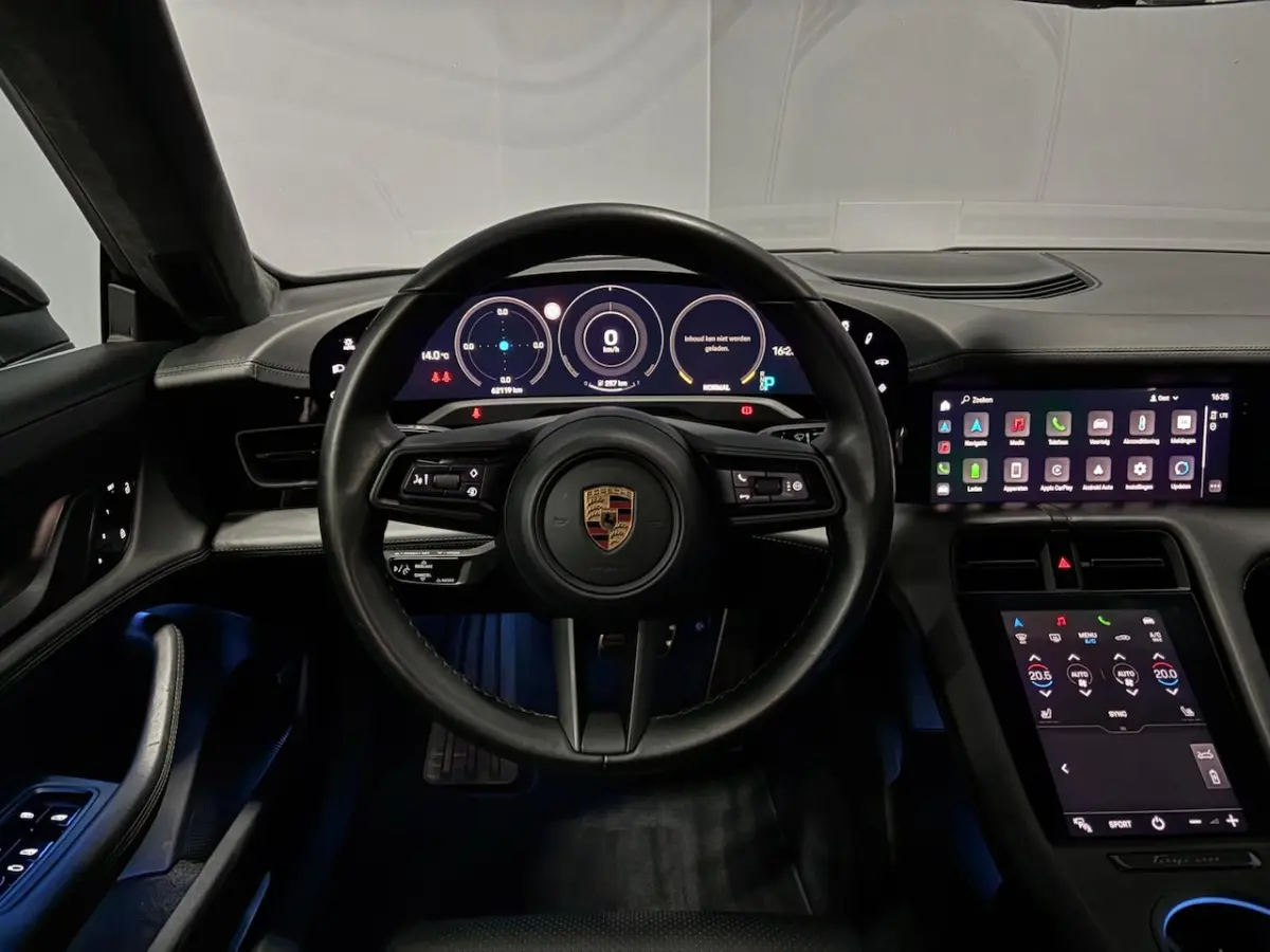 Turbo 93 kWh Pano|Bose