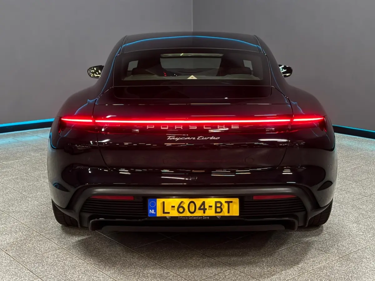 Turbo 93 kWh Pano|Bose