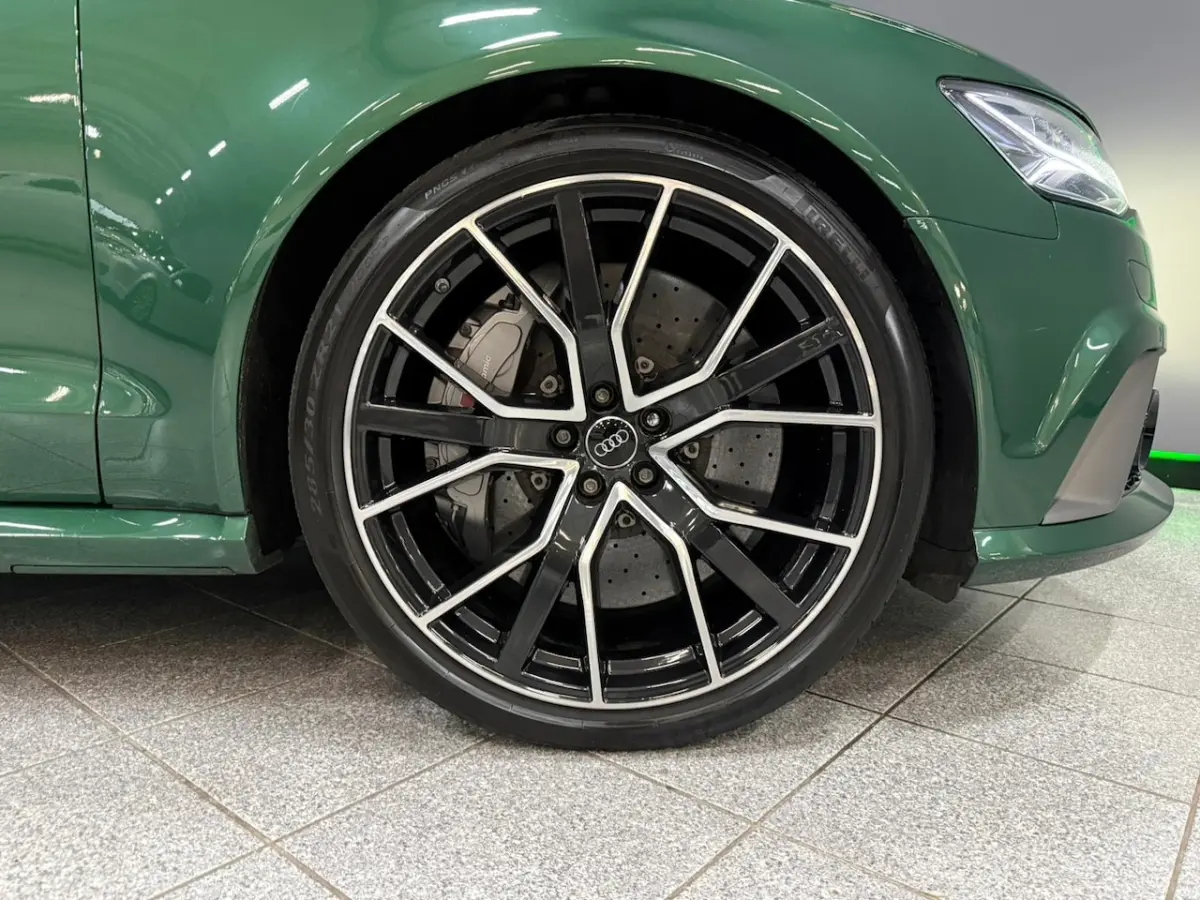 performance 4.0 TFSI quattro Pro Line Plus | Exclusive | Kera