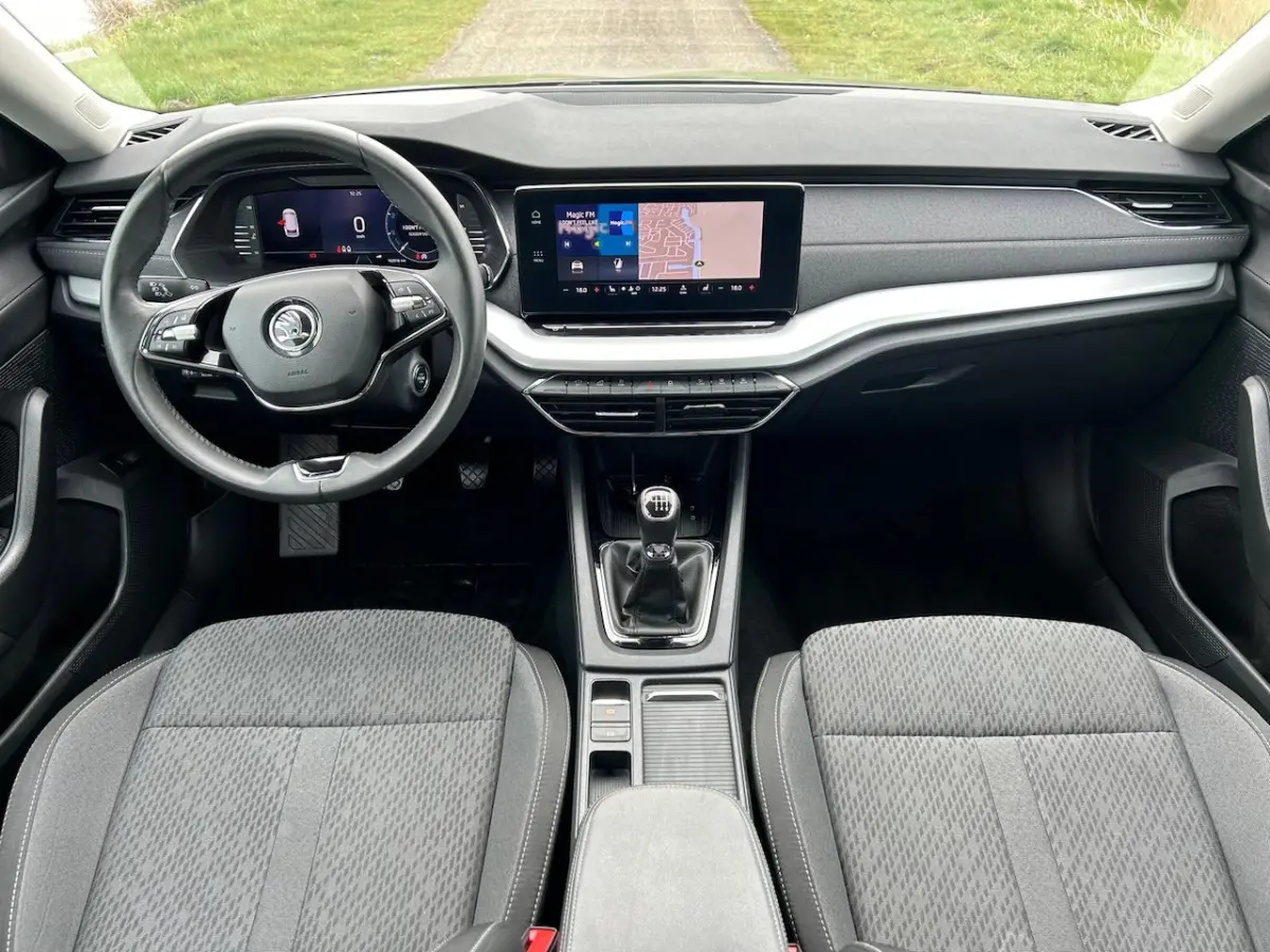1.0 TSI Business Edition Plus Elec. Trekhaak / Stuur/Stoel verwarming