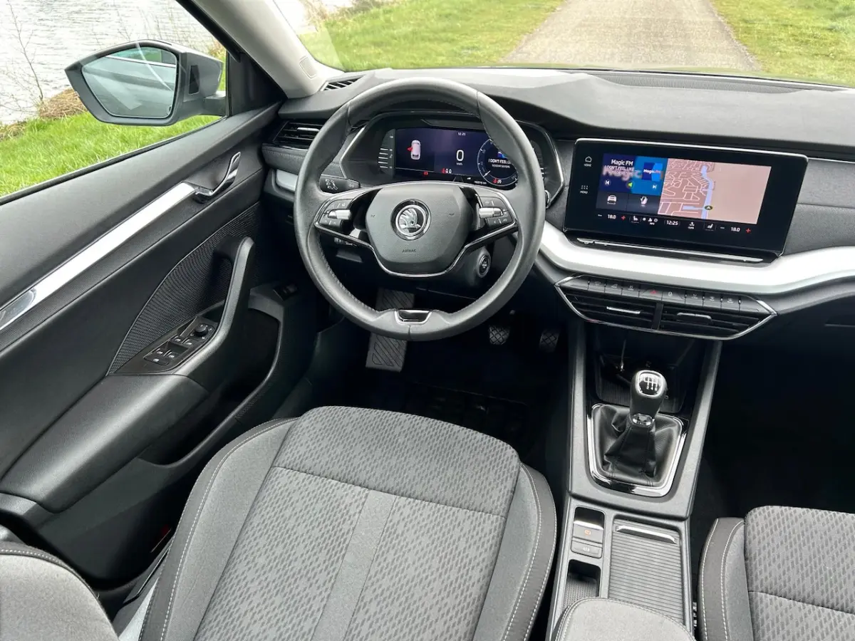 1.0 TSI Business Edition Plus Elec. Trekhaak / Stuur/Stoel verwarming