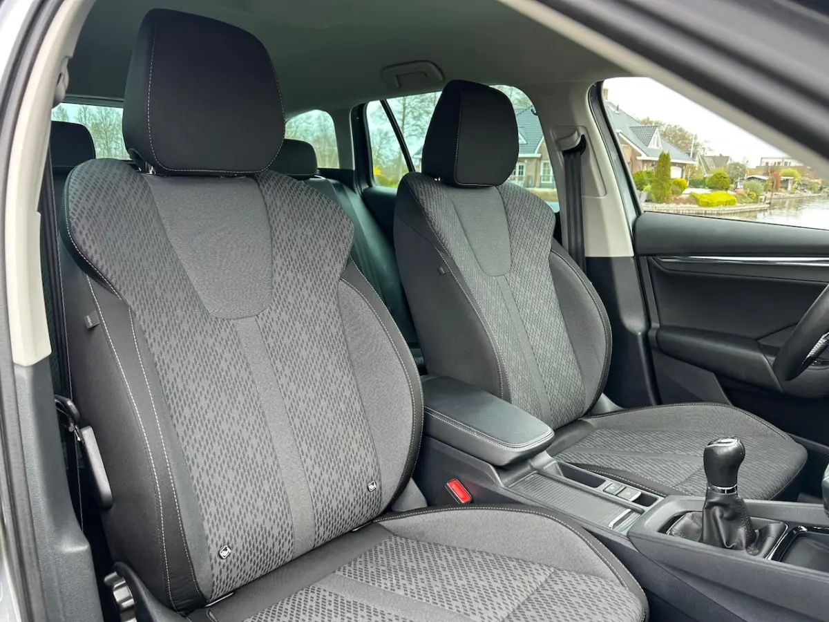 1.0 TSI Business Edition Plus Elec. Trekhaak / Stuur/Stoel verwarming