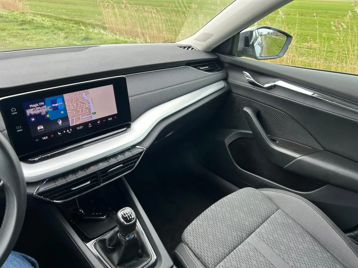 1.0 TSI Business Edition Plus Elec. Trekhaak / Stuur/Stoel verwarming