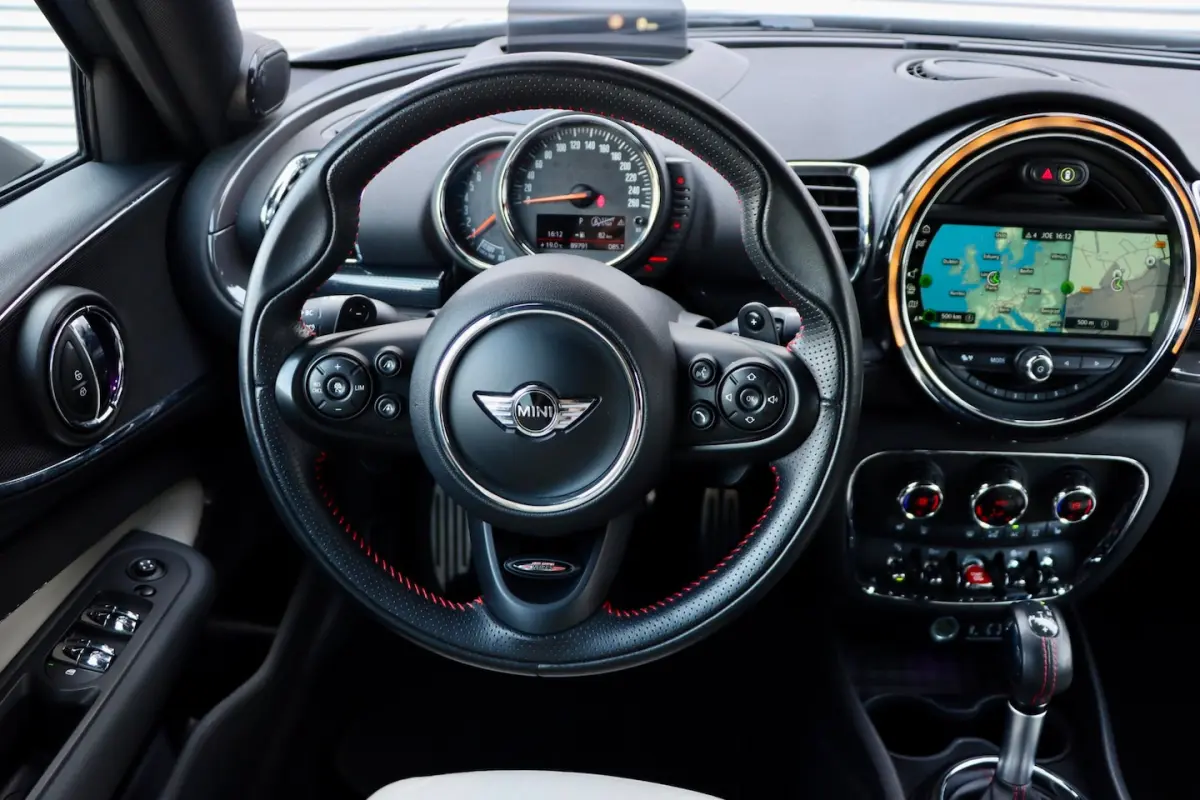 2.0 Cooper S ALL4 | JCW | HARMAN KARDON | HEAD UP | NAVI