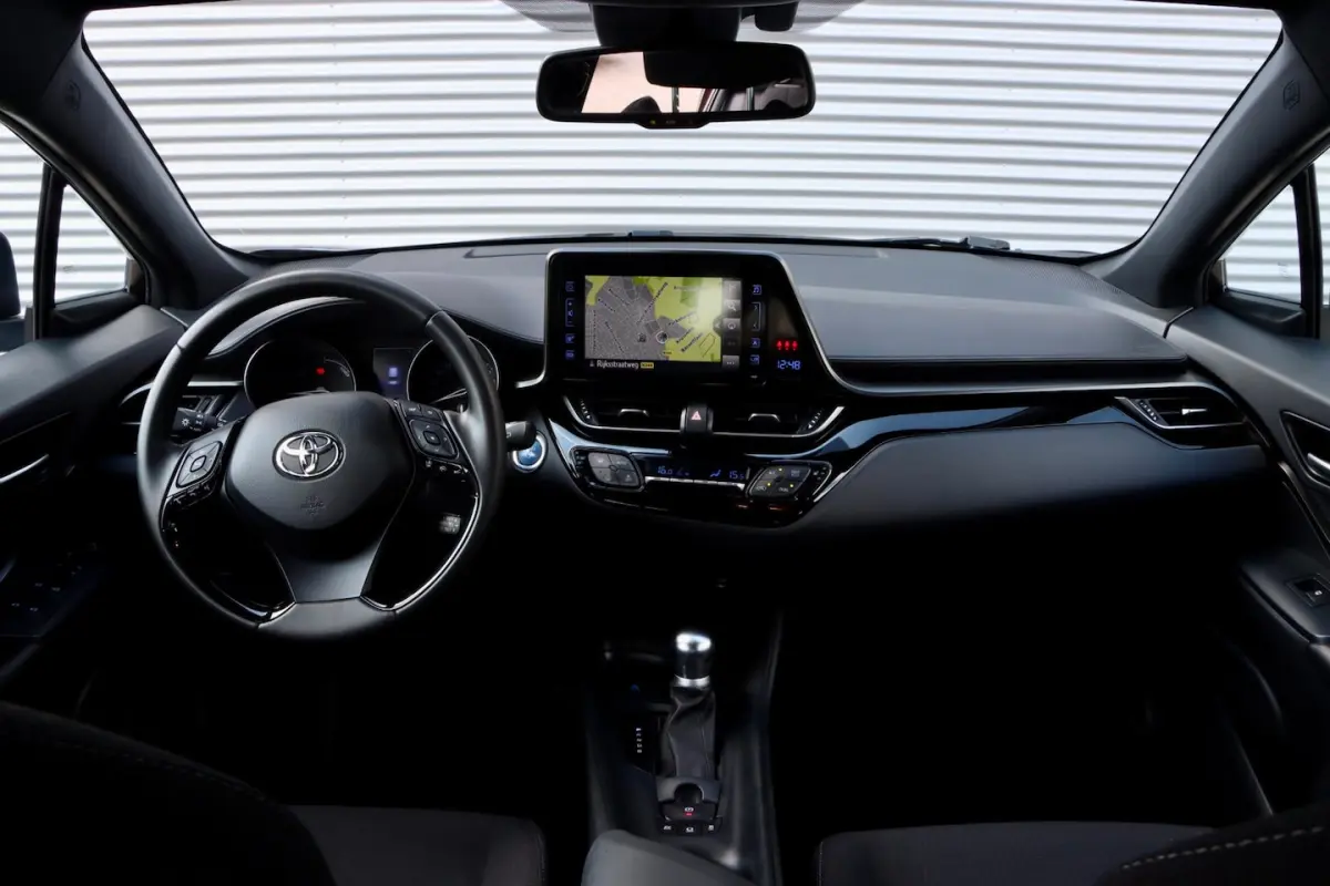 1.8 Hybrid Dynamic | NAVIGATIE | CRUISE | STOELVERW. | BRUIN METALLIC