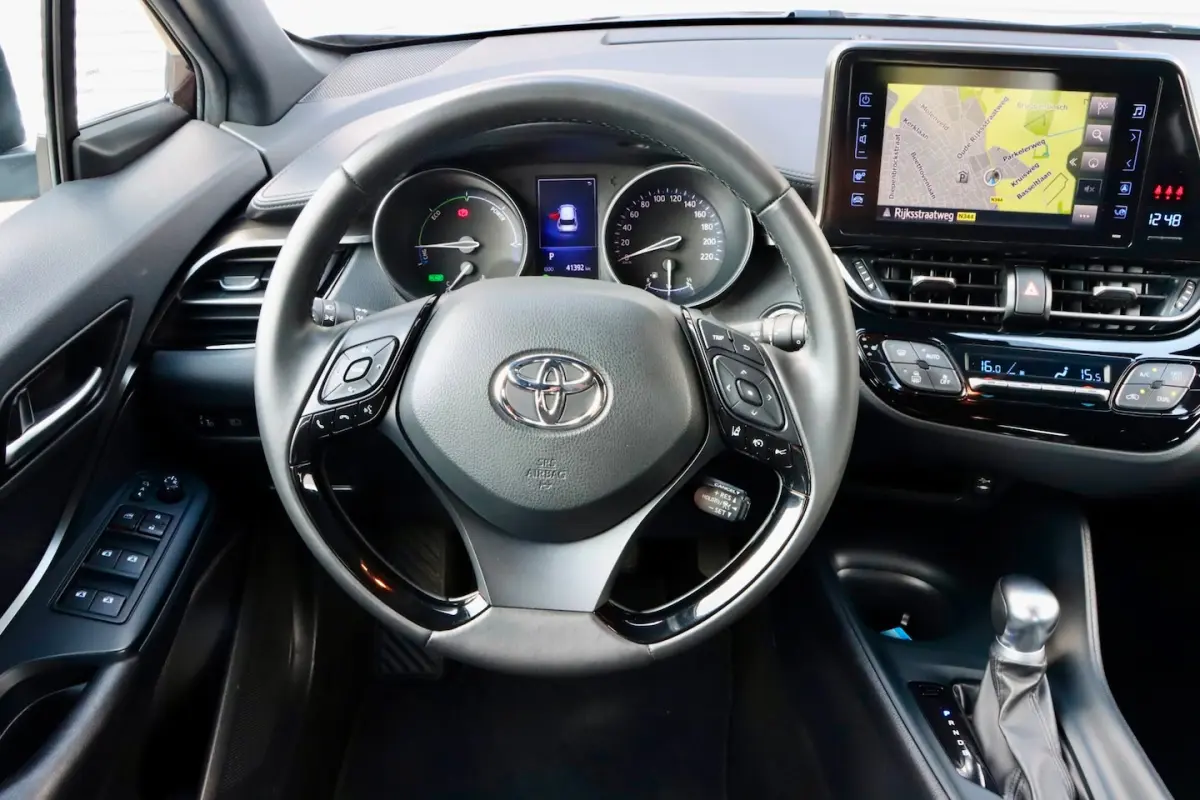 1.8 Hybrid Dynamic | NAVIGATIE | CRUISE | STOELVERW. | BRUIN METALLIC