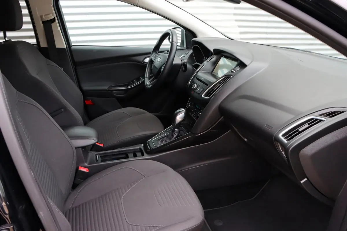 1.0 EcoBoost Titanium Business | CARPLAY | CAMERA | AUTOMAAT | NAVIGATIE
