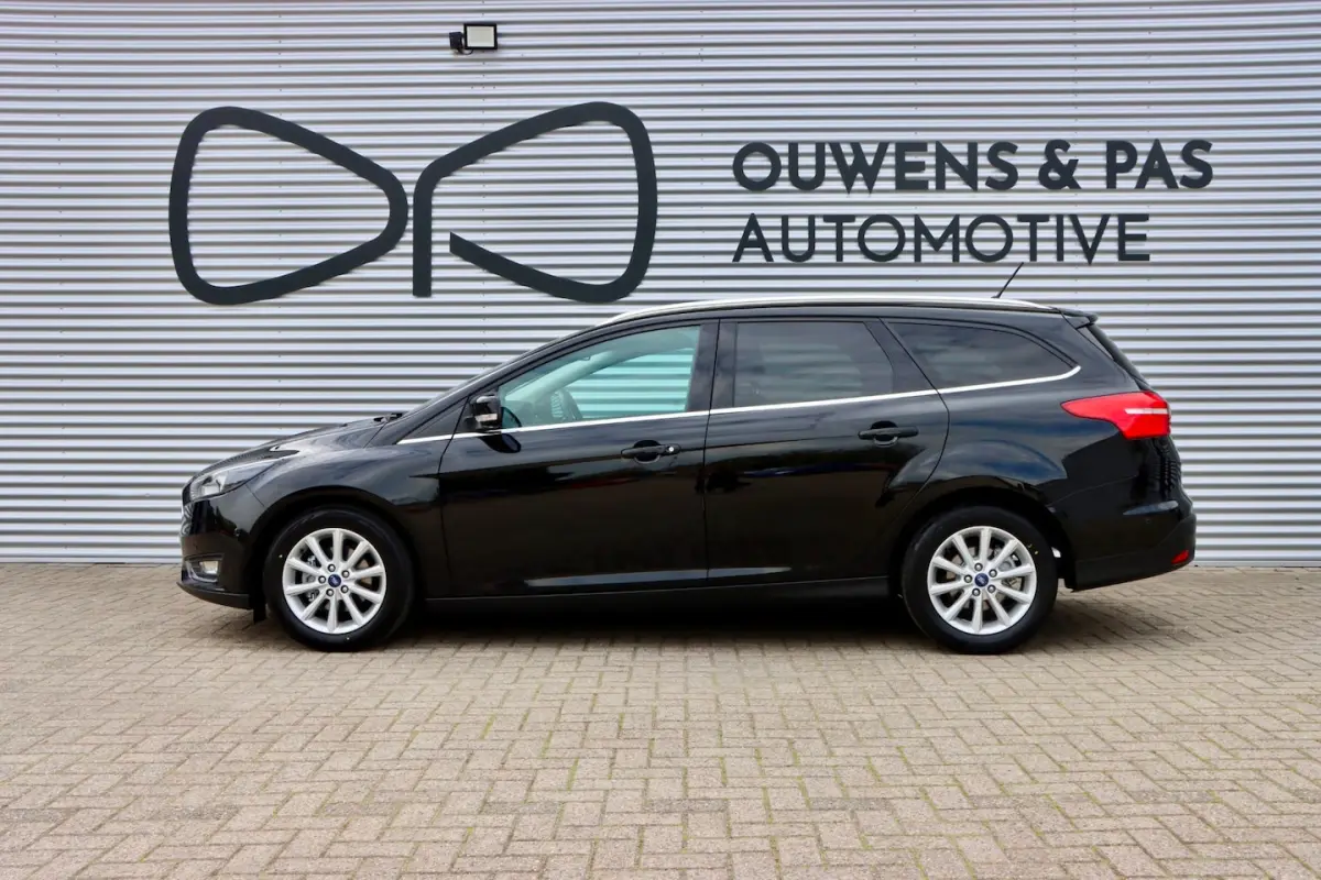 1.0 EcoBoost Titanium Business | CARPLAY | CAMERA | AUTOMAAT | NAVIGATIE