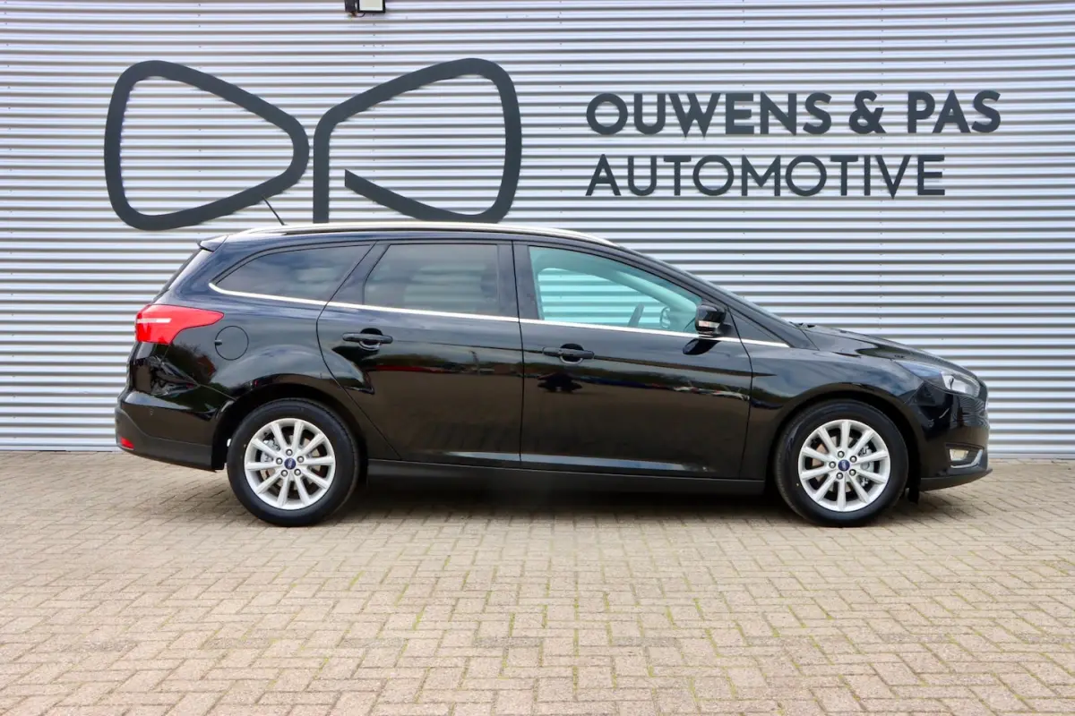 1.0 EcoBoost Titanium Business | CARPLAY | CAMERA | AUTOMAAT | NAVIGATIE