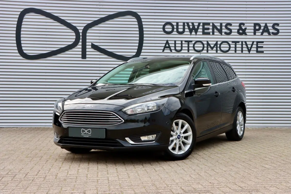 1.0 EcoBoost Titanium Business | CARPLAY | CAMERA | AUTOMAAT | NAVIGATIE