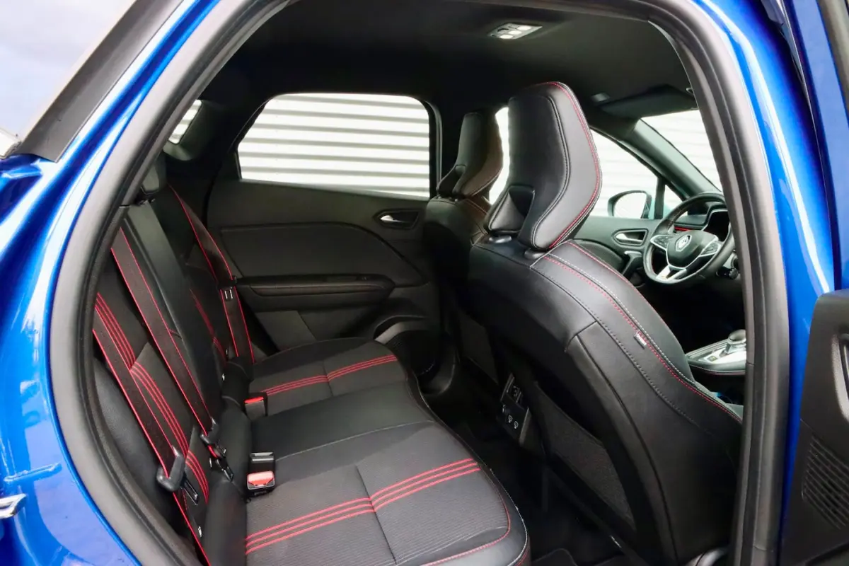 1.3 TCe 160 R.S. Line Mild Hybrid - CAMERA | NAVIGATIE | CARPLAY | STOELVERW