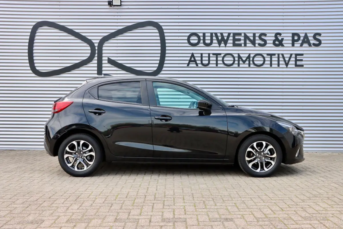 2 1.5 Skyactiv-G TS+ AUTOMAAT | NAVIGATIE | 2E EIGENAAR | AIRCO | STOELVERWARMING