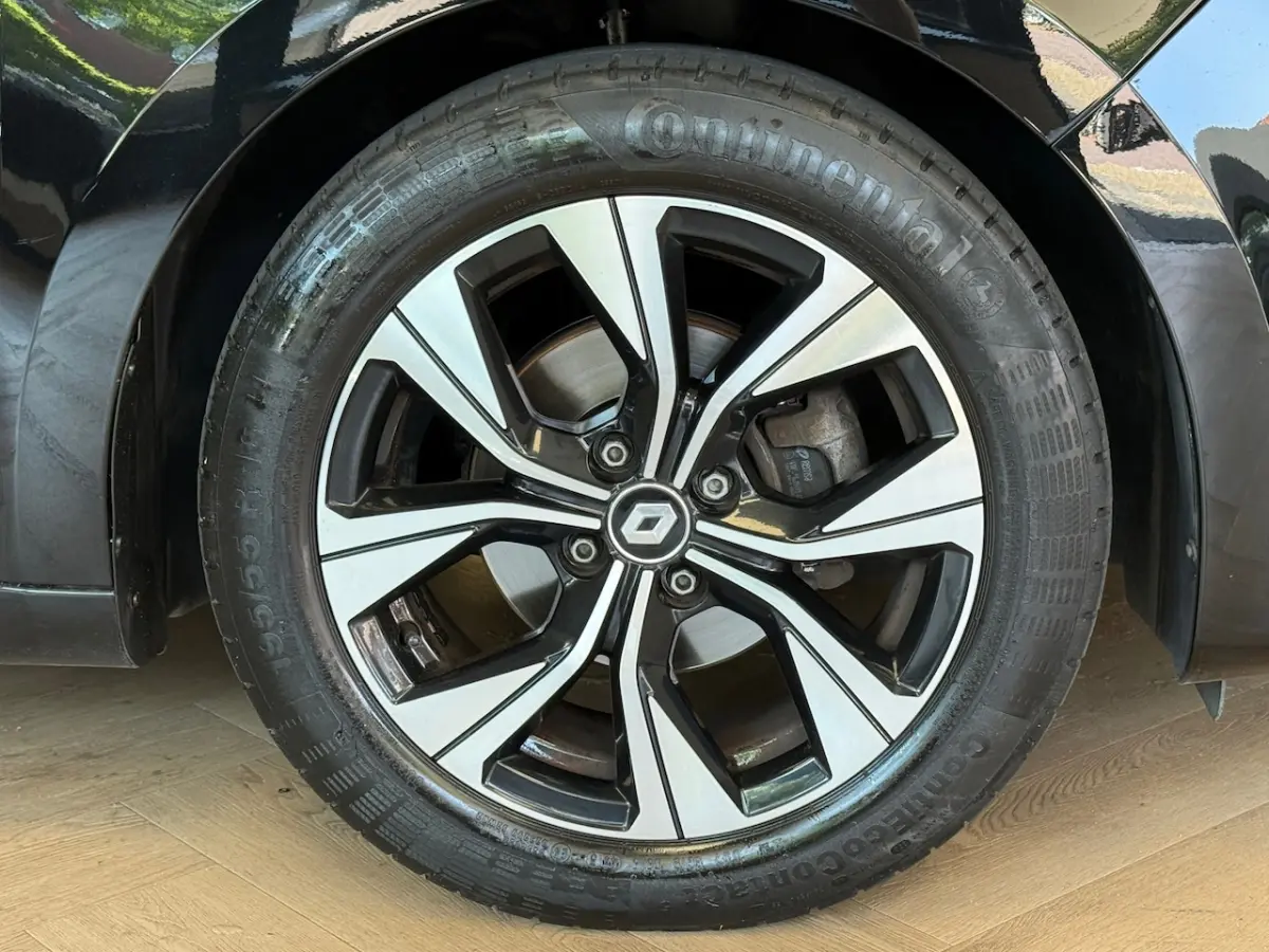 1.0 TCe Limited NAVI CAMERA CRUISE CONTROL AIRCO PDC