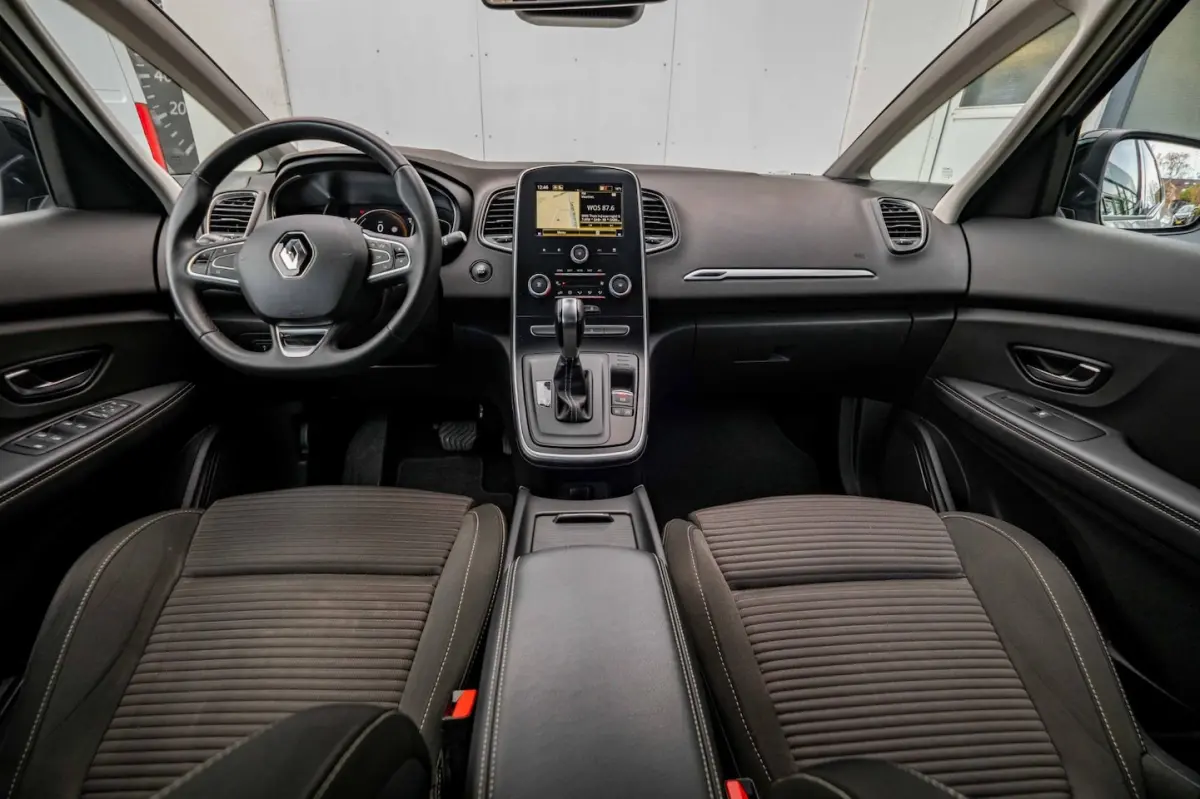 1.3 TCe Business Zen|CAM|CRUISE|BLUETOOTH