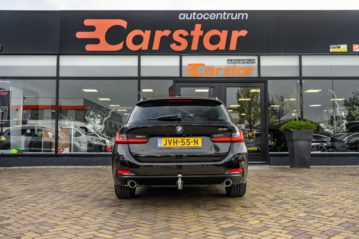 318i High Executive|Led|Car-Play|trekhaak