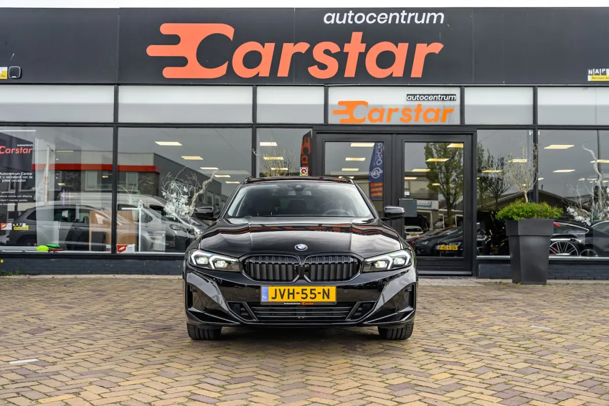 318i High Executive|Led|Car-Play|trekhaak