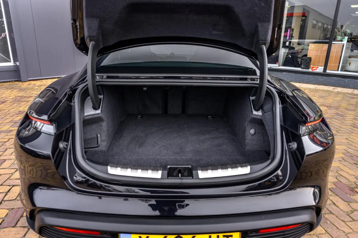 4S Performance 84 kWh|Panorama|Sport|