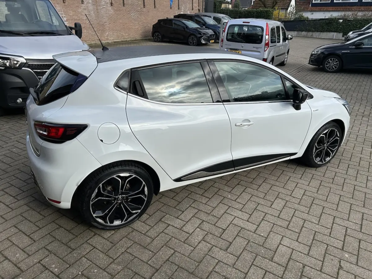 0.9 TCe Bose