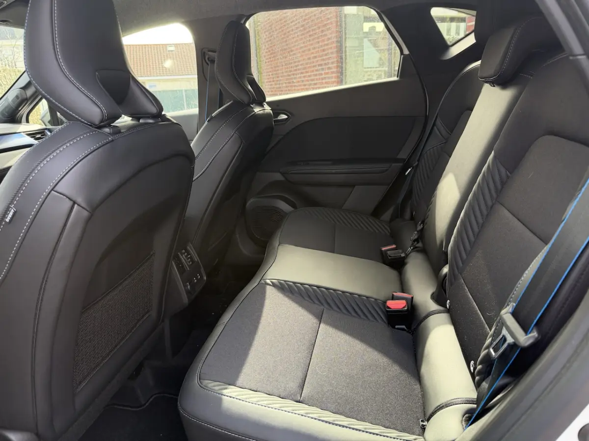 1.8 E-Tech full hybrid 160 esprit Alpine Pack privilege/Harman Kardon rijklaar