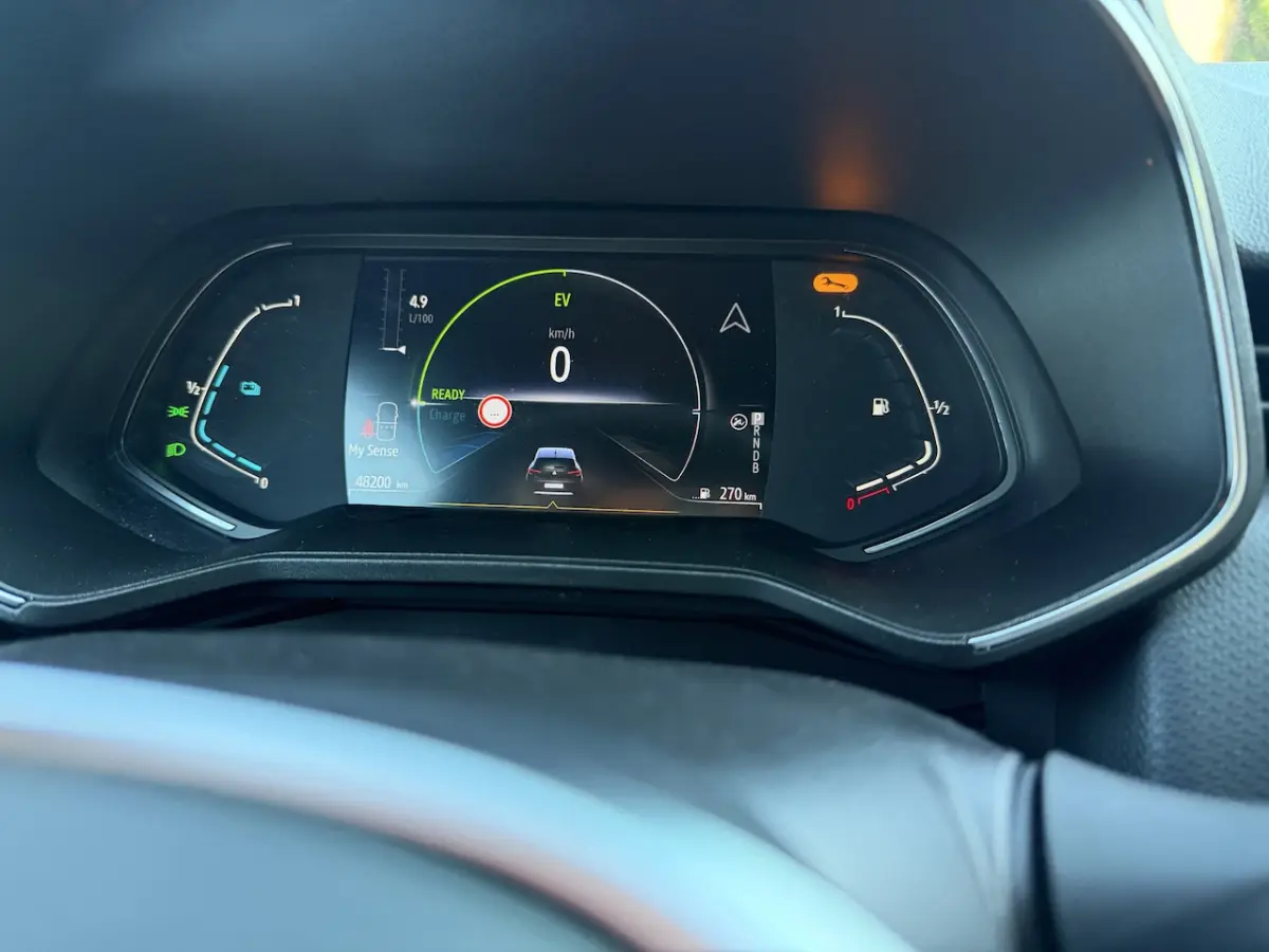 1.6 E-Tech Hybrid 140 Intens