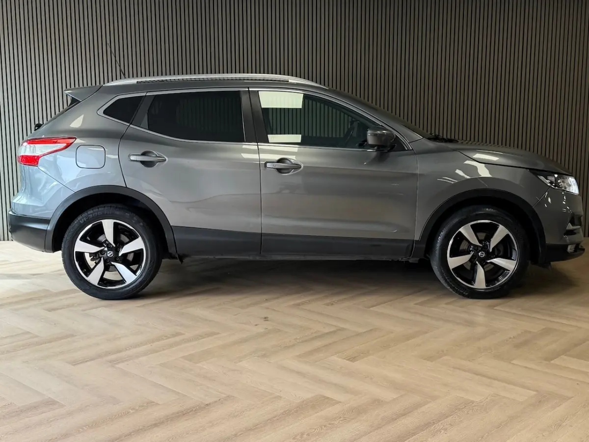 1.2 N-Connecta PANORAMADAK CAMERA PDC LEDER KEYLESS-GO STOELVERWARMING LANE ASSIST START/S
