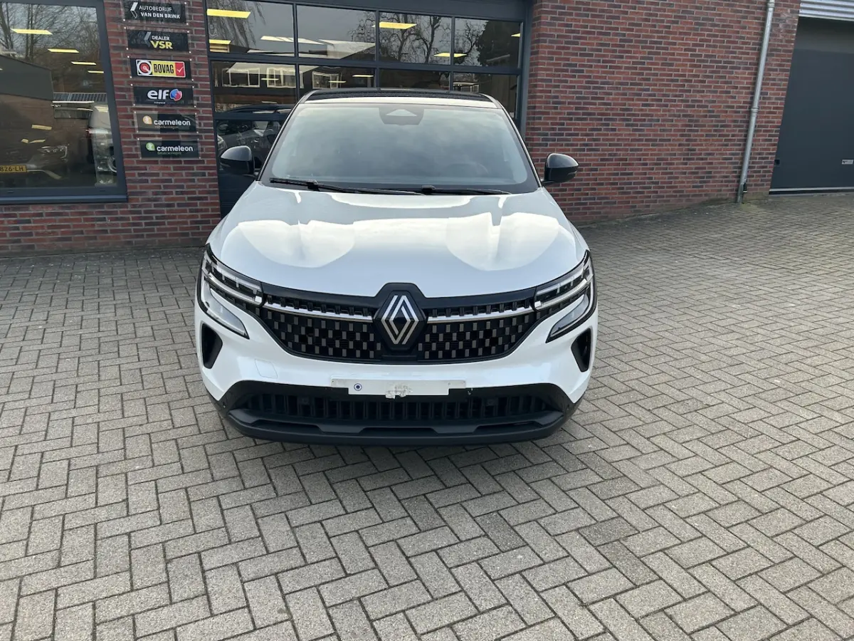 1.2 E-Tech full hybrid 200 techno/Pack winter