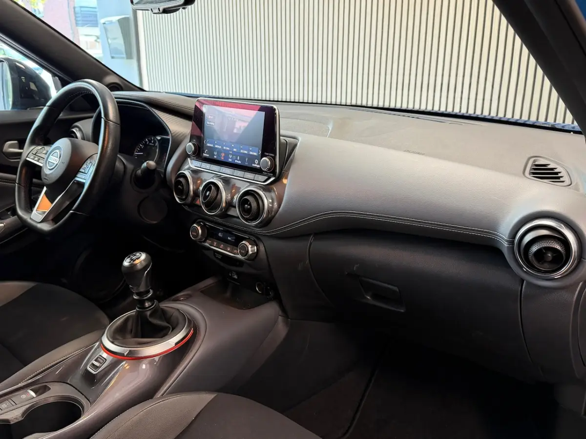 1.0 DIG-T CAMERA 360Â° APPLE CARPLAY PDC CRUISE AIRCO AUX USB AUTO-HOLD START/STOP KEYLESS-