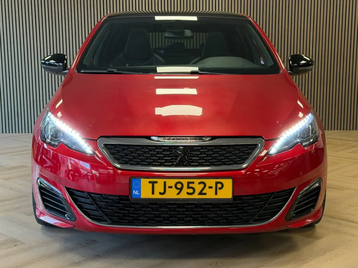 1.6 e-THP GTi 270 PANO CAMERA PDC VOOR EN ACHTER NAVI STOELVERWARMING CRUISE CONTROL