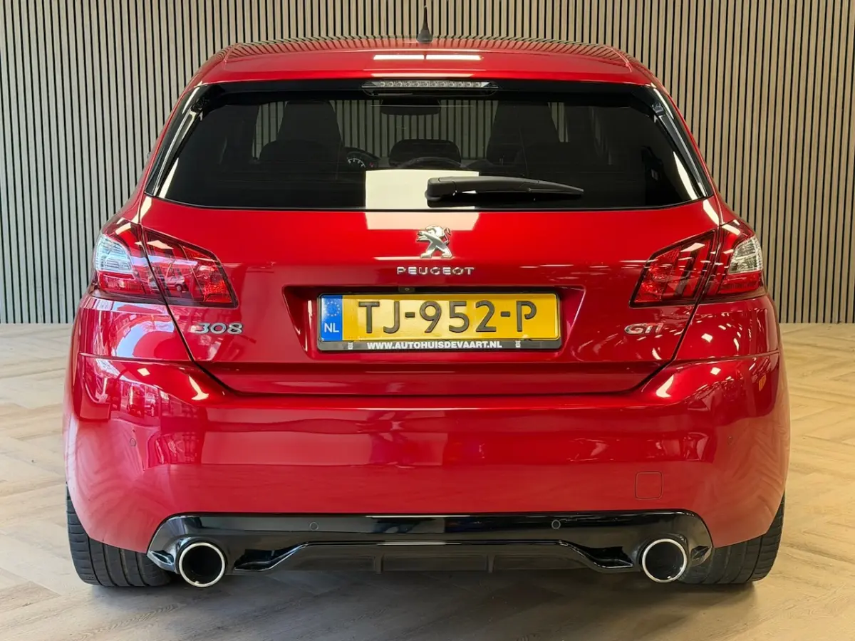 1.6 e-THP GTi 270 PANO CAMERA PDC VOOR EN ACHTER NAVI STOELVERWARMING CRUISE CONTROL