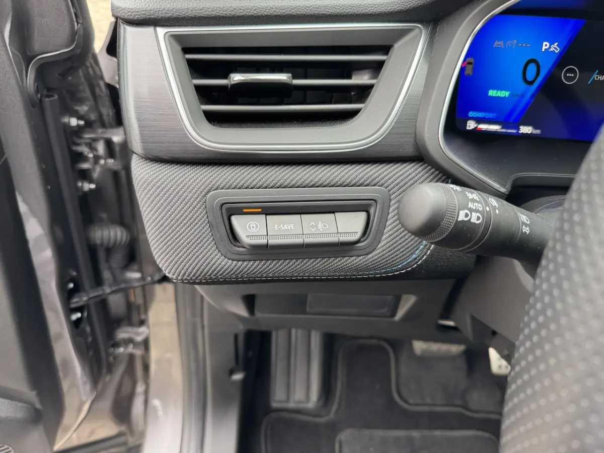 1.6 E-Tech full hybrid 145 esprit Alpine PANODAK/ HARMAN EN KARDON/ADAPTIEVE CRUIS CONTROL
