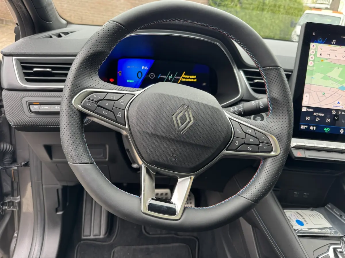 1.6 E-Tech full hybrid 145 esprit Alpine PANODAK/ HARMAN EN KARDON/ADAPTIEVE CRUIS CONTROL