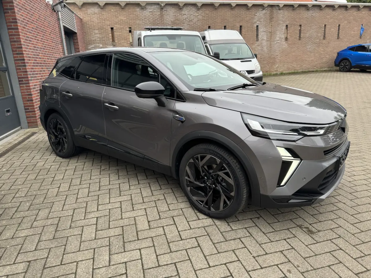 1.6 E-Tech full hybrid 145 esprit Alpine PANODAK/ HARMAN EN KARDON/ADAPTIEVE CRUIS CONTROL