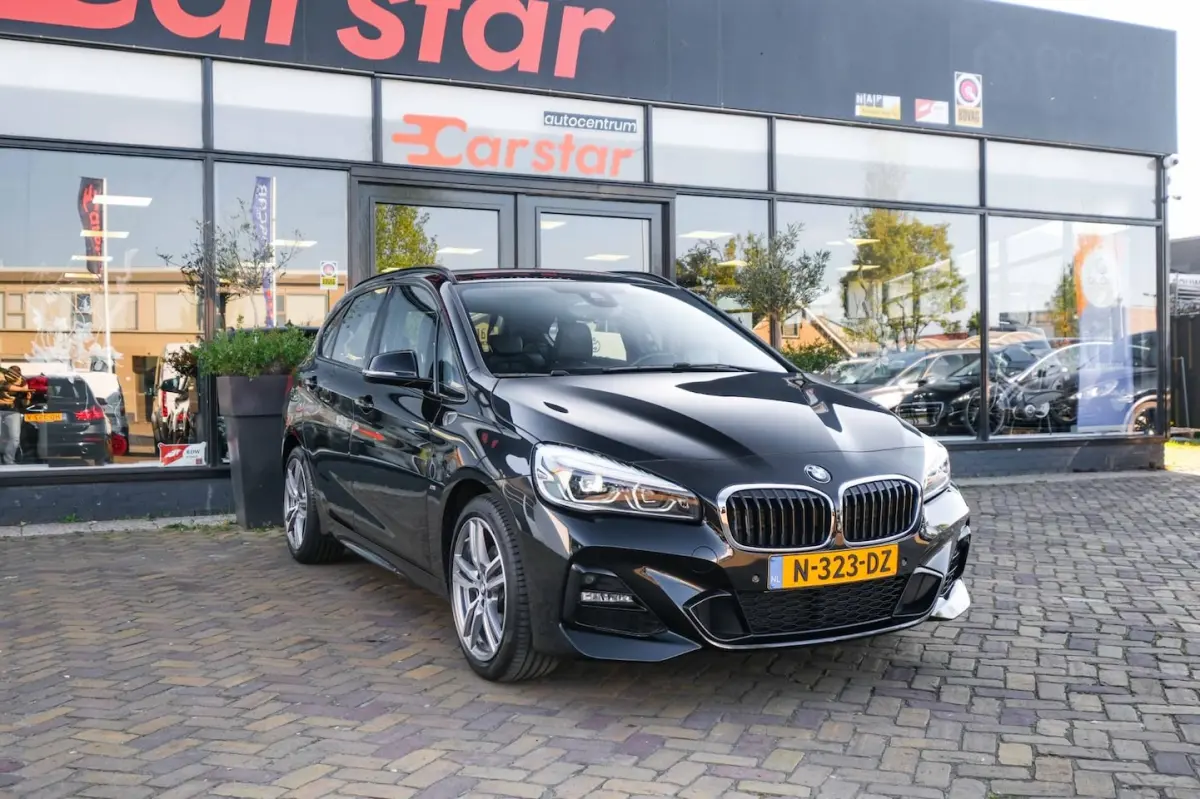 218i Business Edition Plus|M-Sport|Leer|Navi|