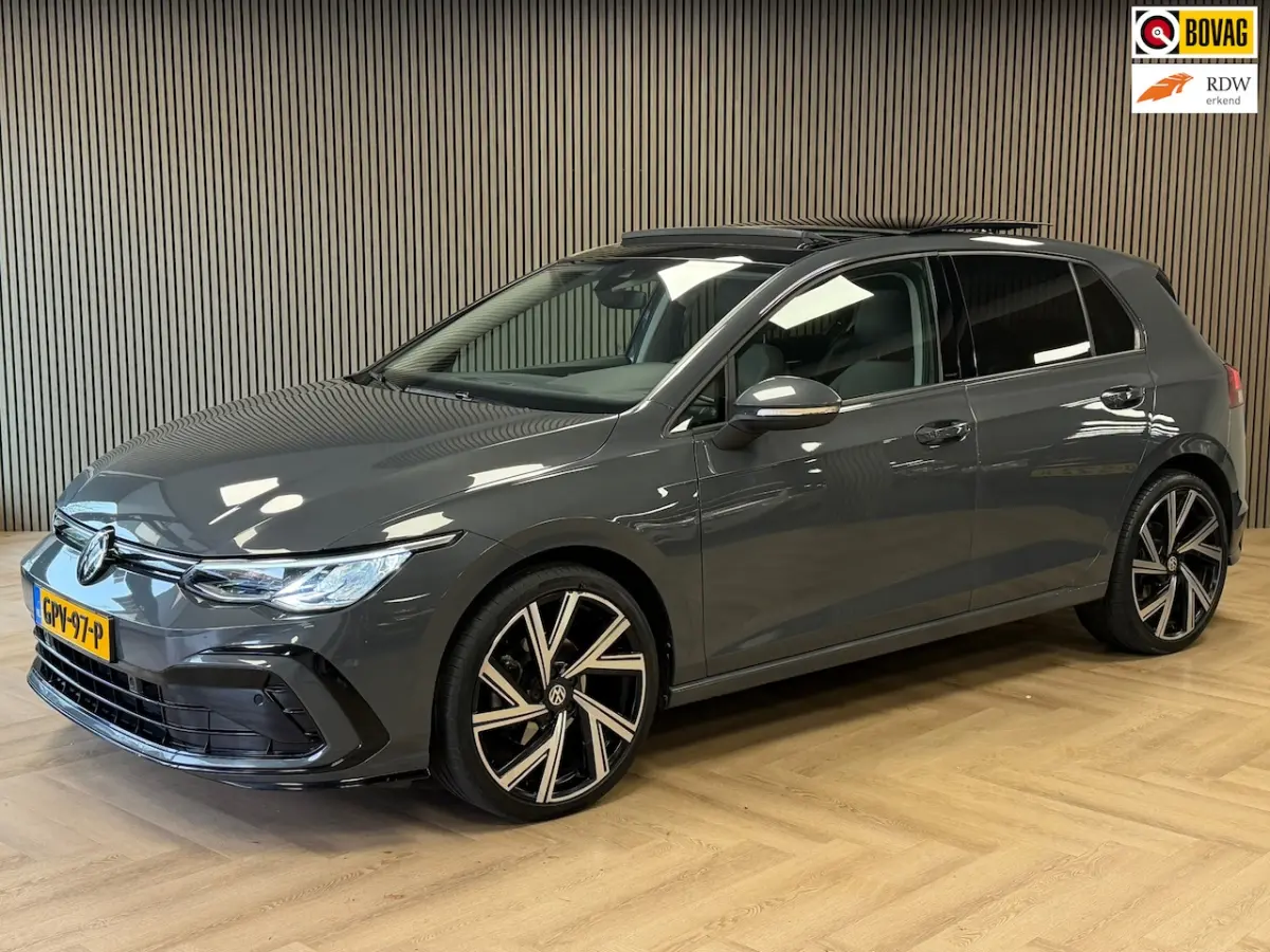 2.0 TDI R-Line Business AUT. PANO TREKHAAK ACC PDC VOOR EN ACHTER CAMERA NAVI STOELVERWAMI