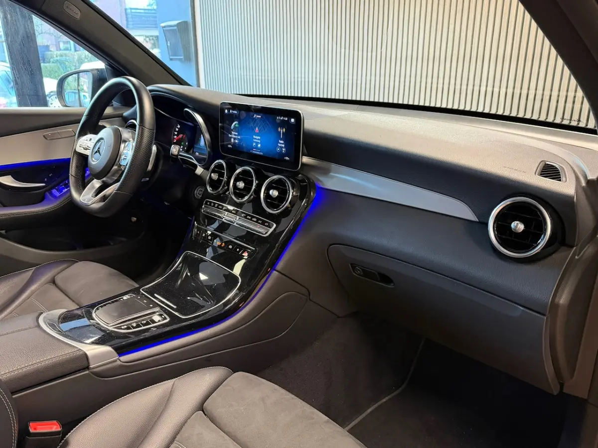 200 4MATIC Premium Plus AUT PANORAMADAK TREKHAAK NAVIGATIE CAMERA SFEERVERLICHTING STOELVE