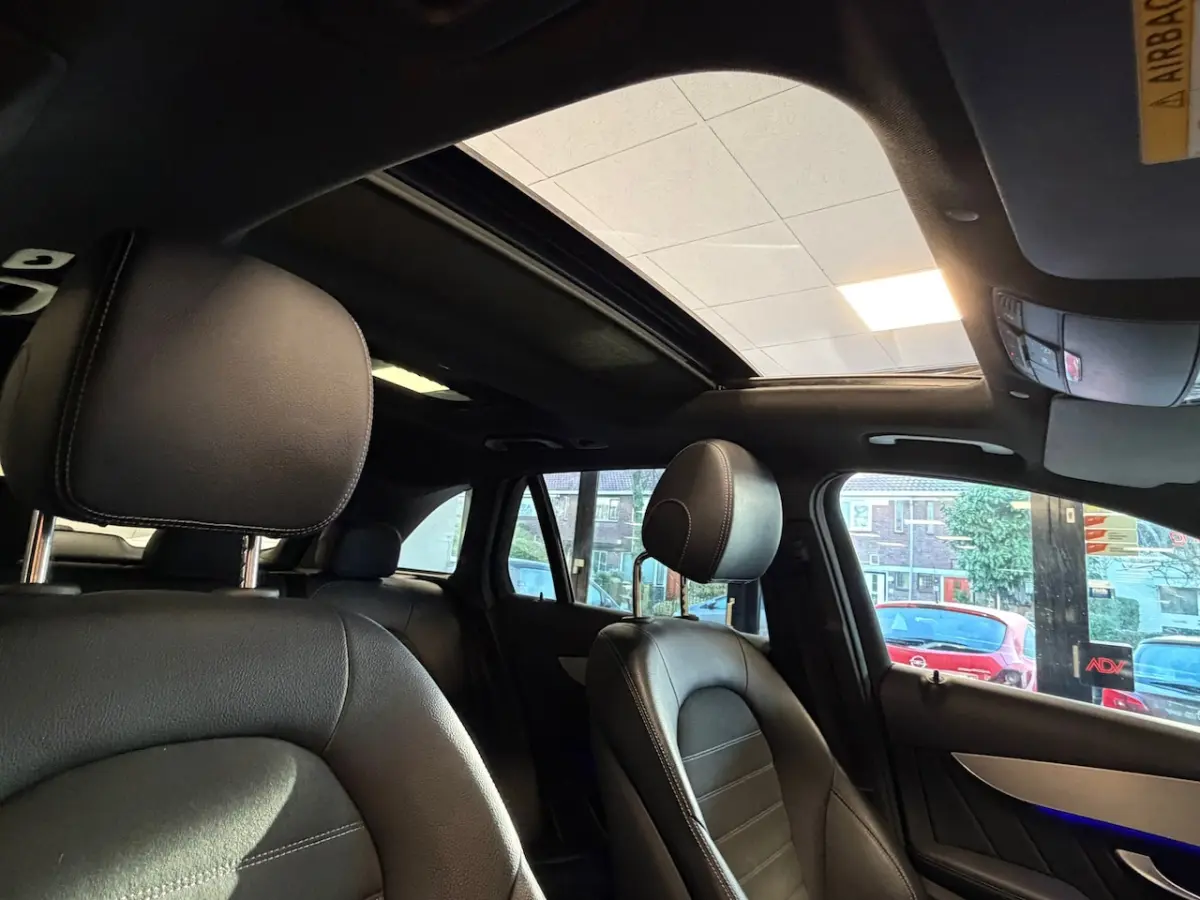 200 4MATIC Premium Plus AUT PANORAMADAK TREKHAAK NAVIGATIE CAMERA SFEERVERLICHTING STOELVE