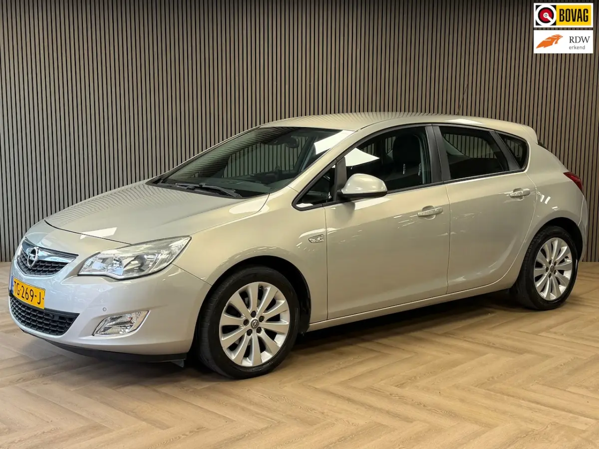 Opel Astra 2010 Benzine Automatisch leasen