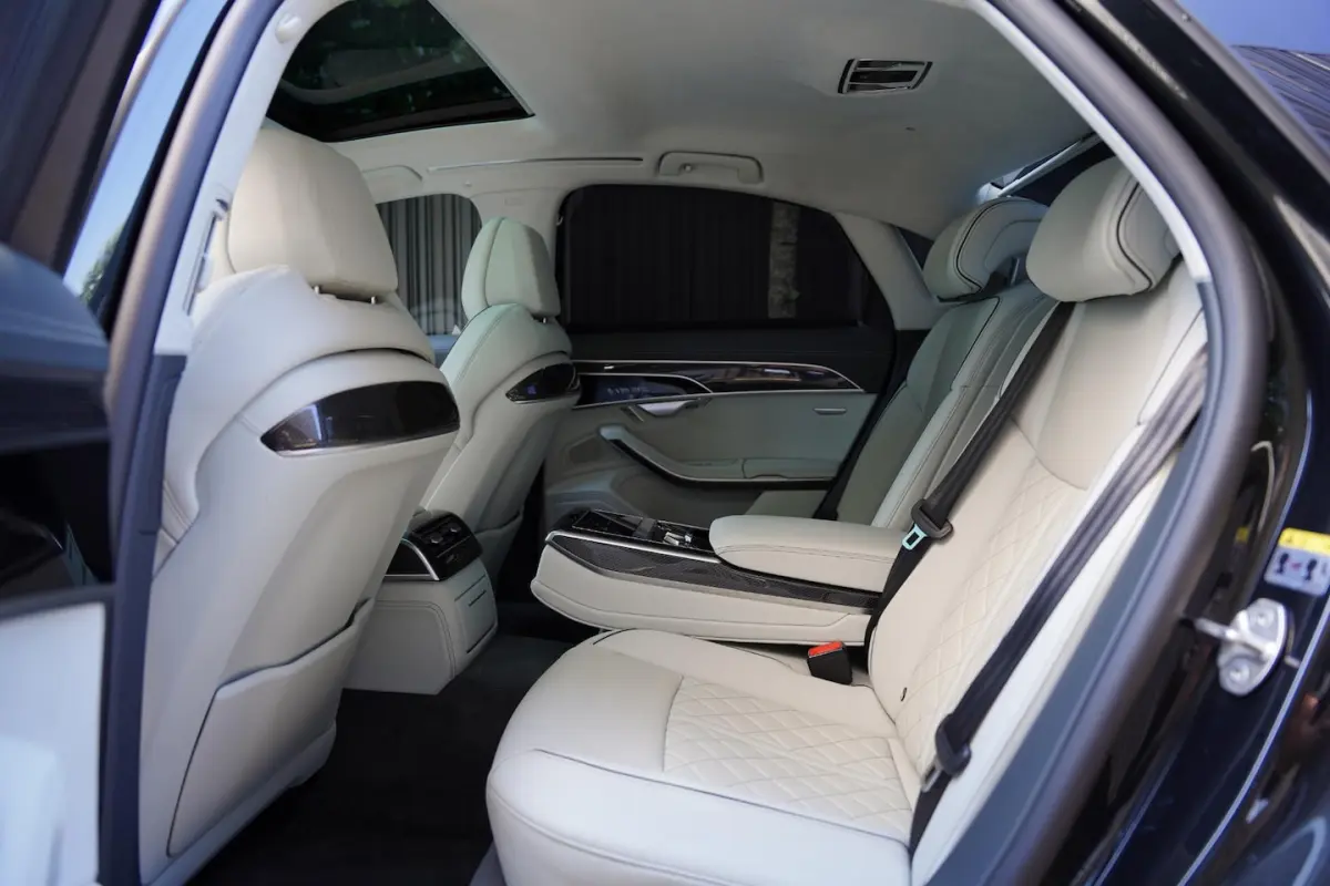 4.0 TFSI Quattro / BTW / B&O / Individual / ABT