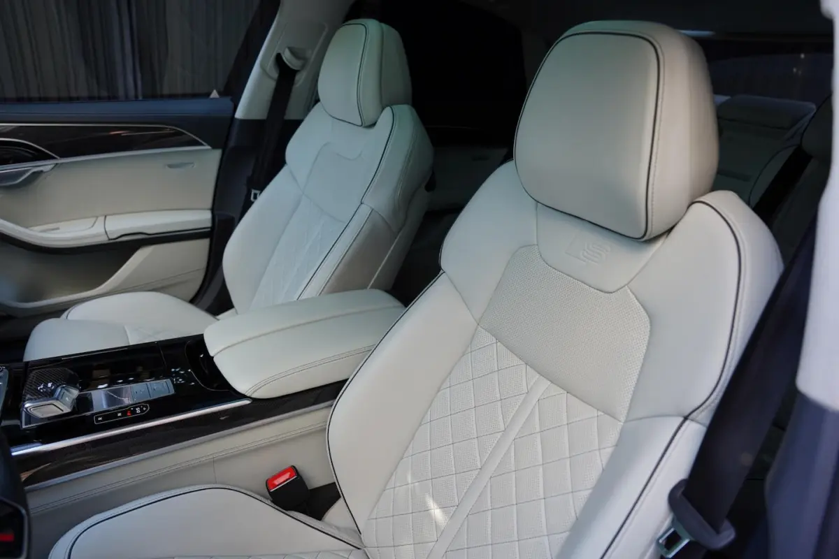 4.0 TFSI Quattro / BTW / B&O / Individual / ABT