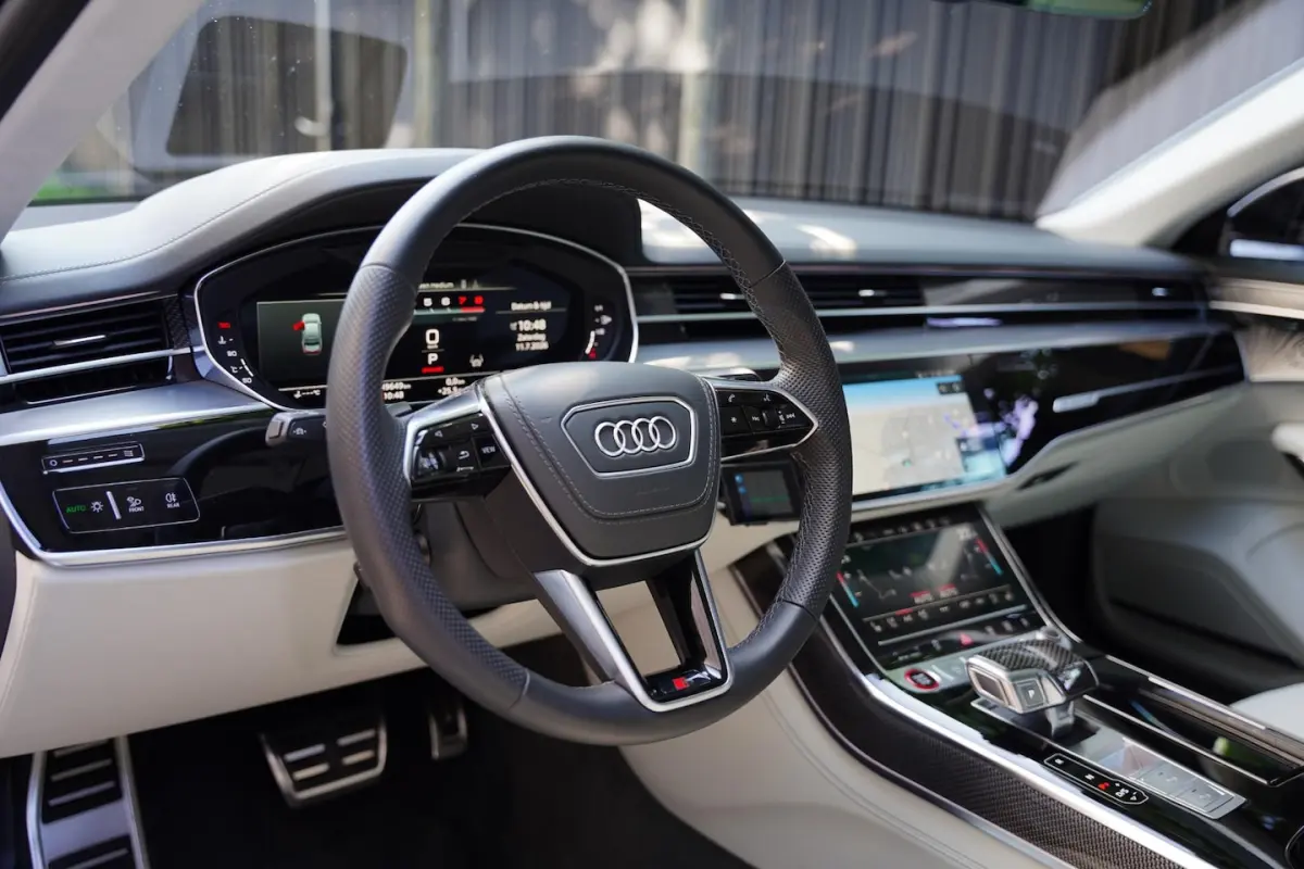 4.0 TFSI Quattro / BTW / B&O / Individual / ABT