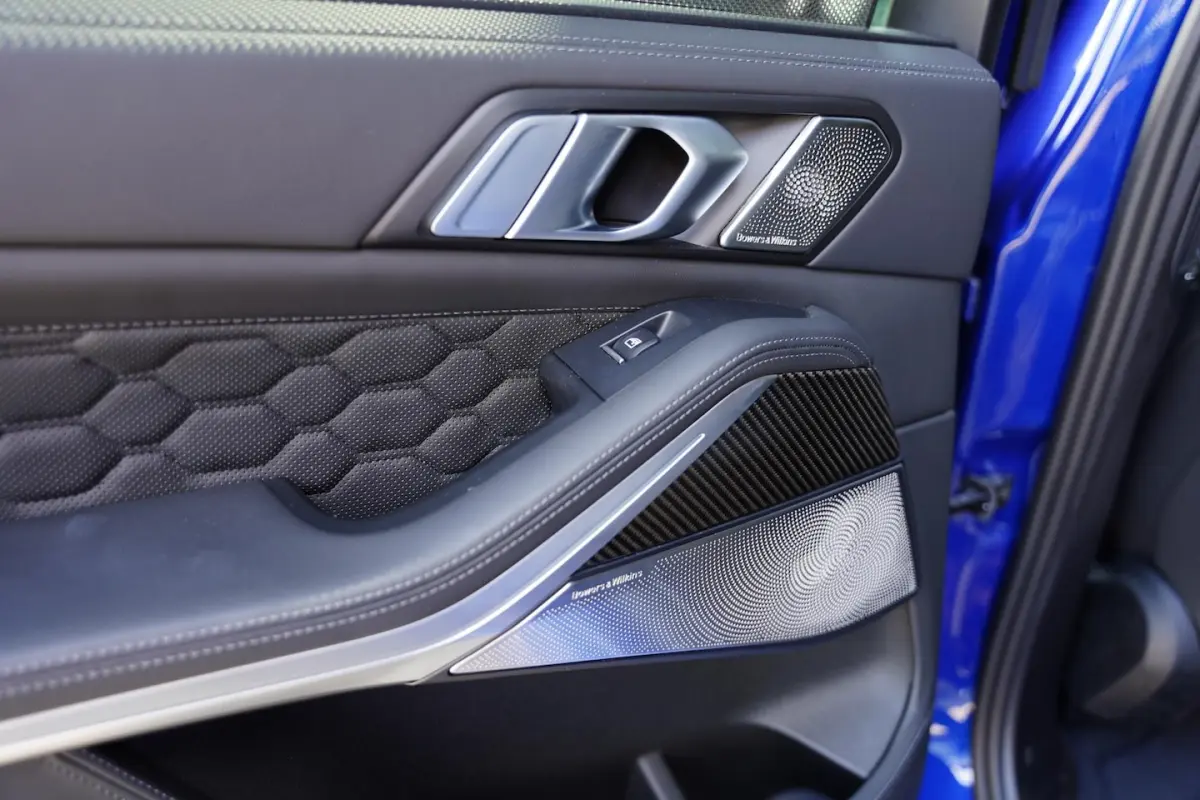 M Competition / NL-Auto / Bowers & Wilkins / Skylounge / Massage Stoelen
