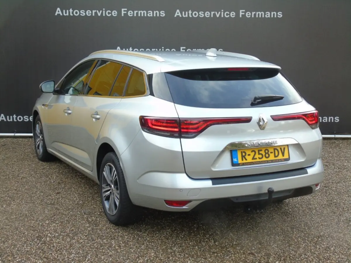 Megane 1.3TCE 140PK Intens Automaat - 2022 - 111DKM - Navi